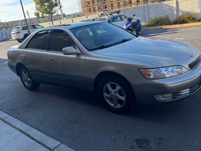Used 1999 Lexus ES 330