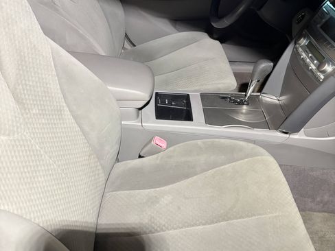 Used 2007 Toyota Camry Hybrid Sedan 4D image 17