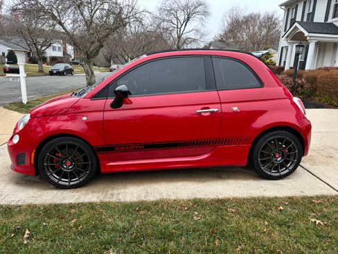 Used 2017 FIAT 500 Abarth w/ Popular Equipment Package image 10
