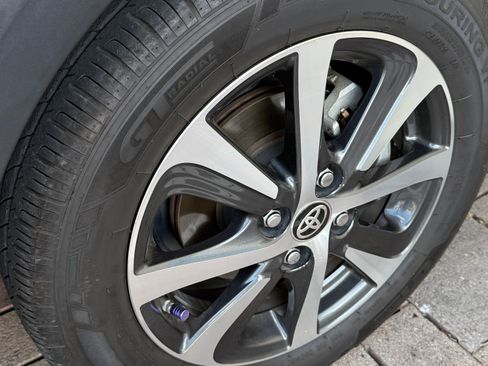 Used 2018 Toyota Prius C Three image 20