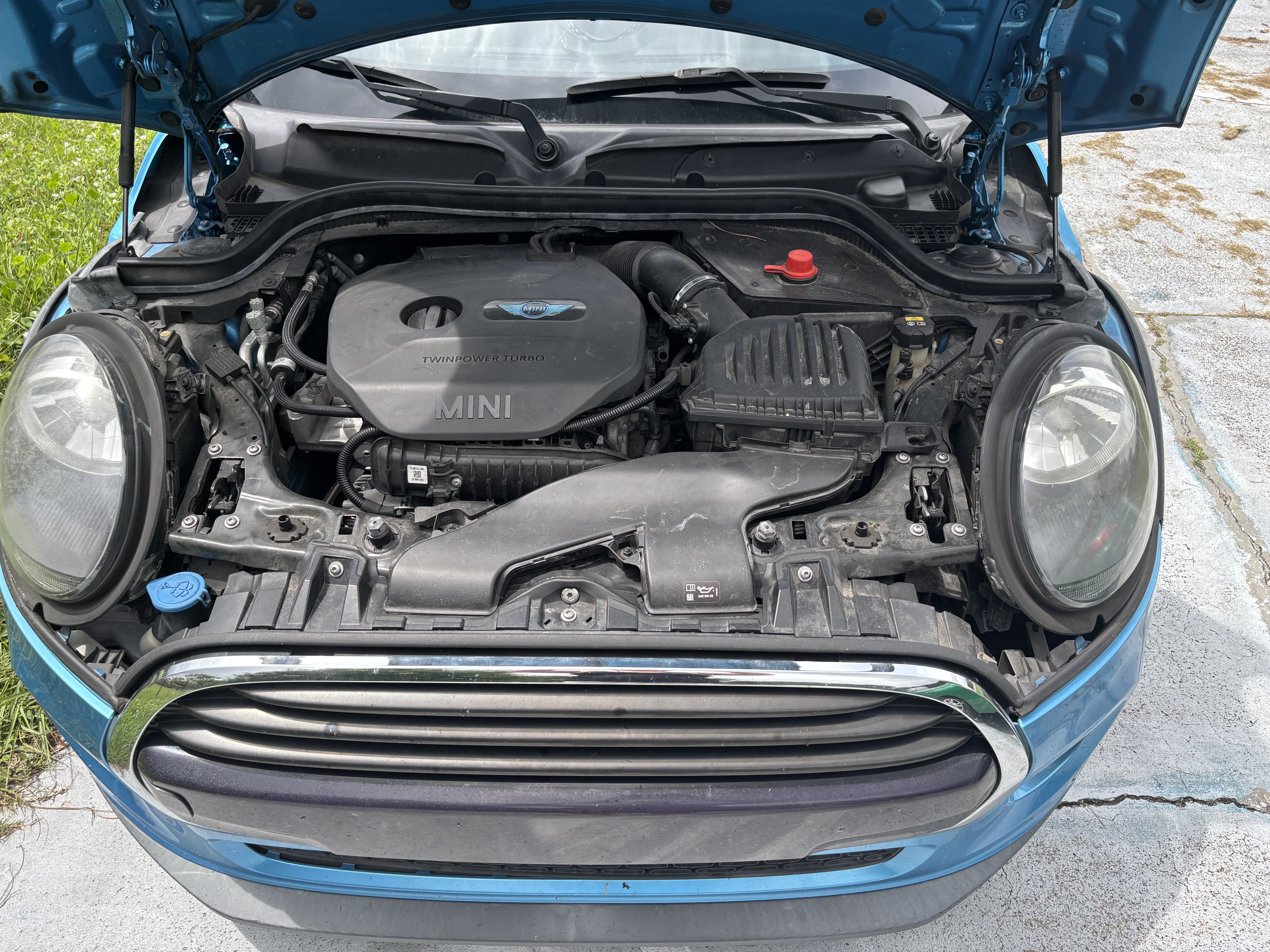 Used 2019 MINI Cooper 4-Door Hardtop FWD image 14