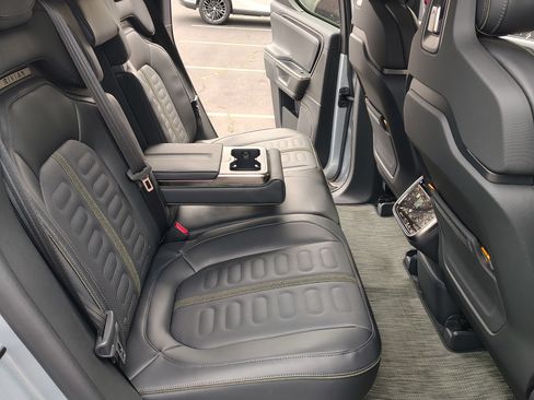 Used 2025 Rivian R1T Adventure image 18