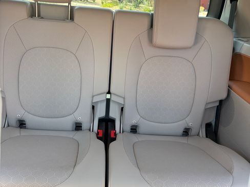 Used 2025 Volkswagen ID. Buzz 1st Edition AWD/4WD image 19