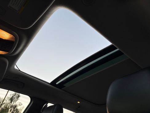 Used 2018 Jeep Grand Cherokee Summit image 23