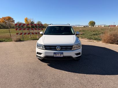 Used 2021 Volkswagen Tiguan SE w/ Panoramic Sunroof Package