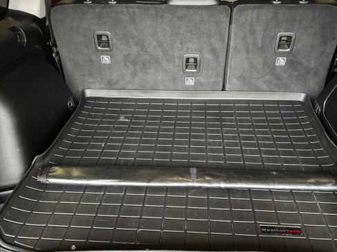 Used 2022 Jeep Grand Cherokee Limited AWD/4WD image 9