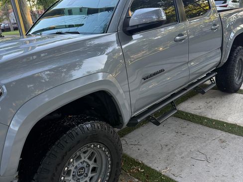 Used 2021 Toyota Tacoma TRD Sport image 6