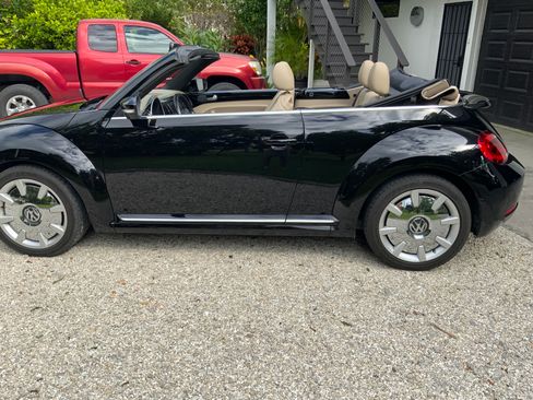 Used 2016 Volkswagen Beetle 1.8T SEL image 4