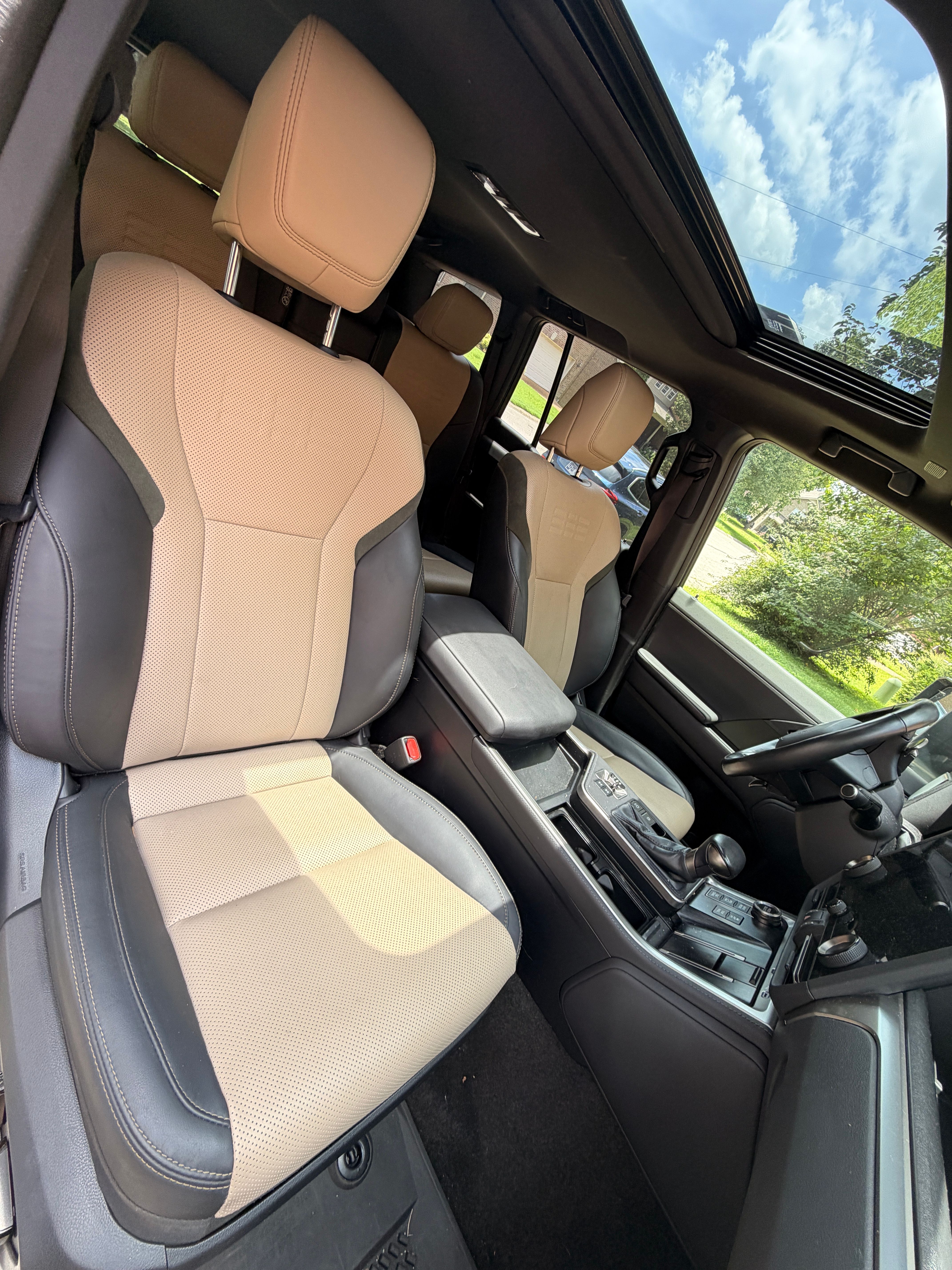 Used 2024 Lexus GX 550 AWD/4WD image 15