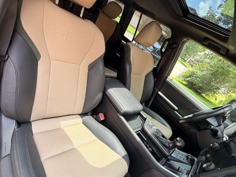 Used 2024 Lexus GX 550 AWD/4WD image 15