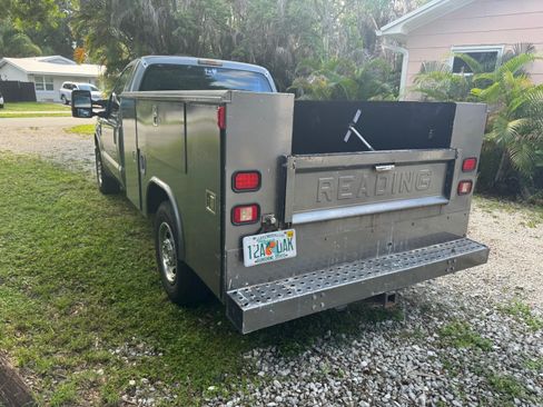 Used 2010 Ford F250 XL RWD image 12