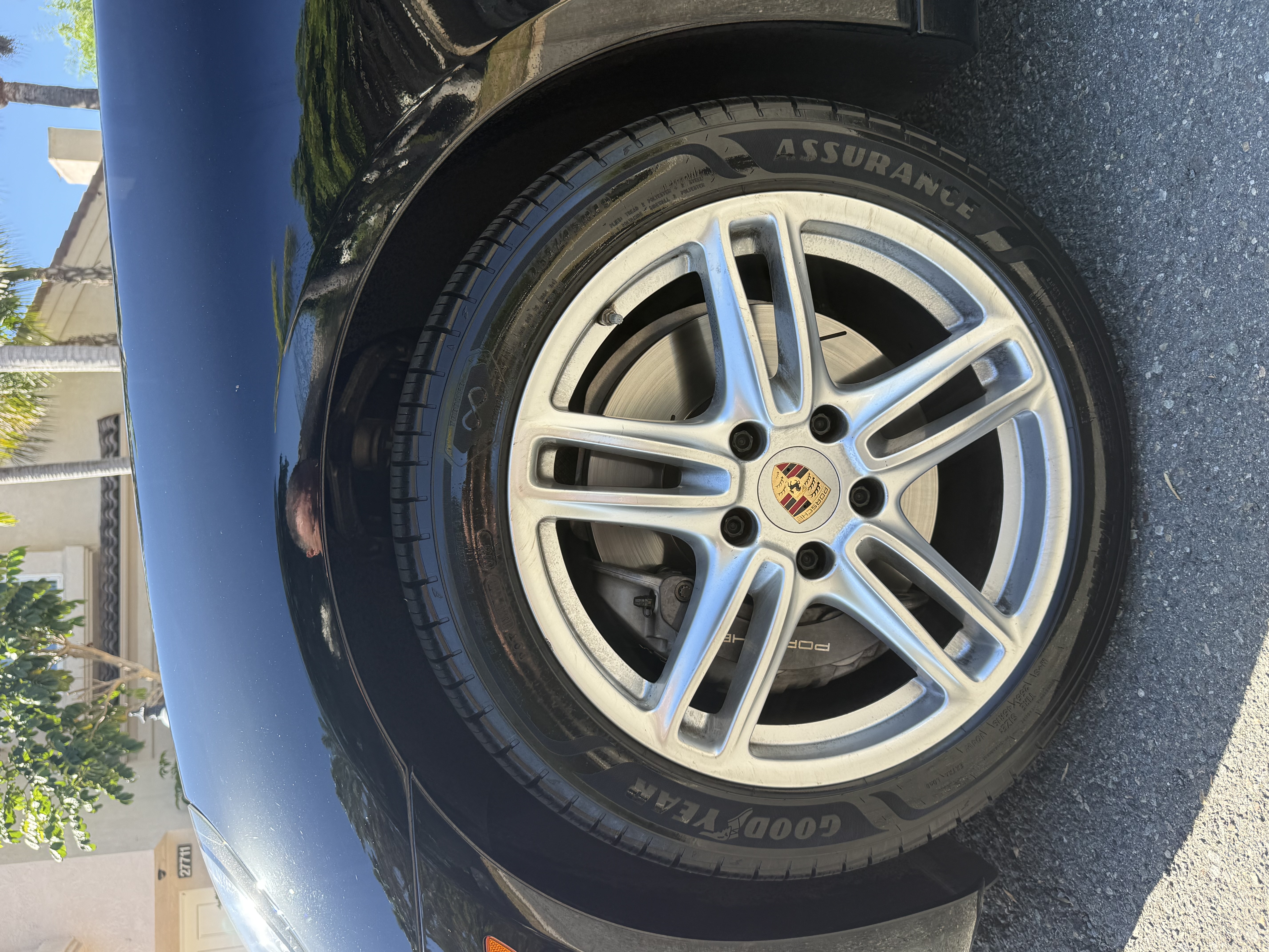 Used 2014 Porsche Panamera 4 AWD/4WD image 23