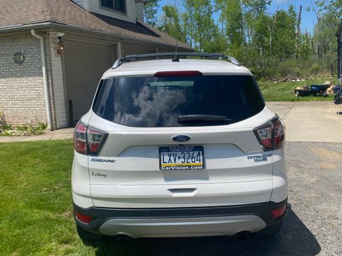Used 2017 Ford Escape Titanium AWD/4WD image 2