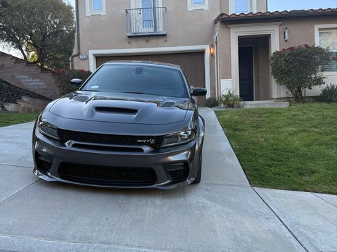 Used 2023 Dodge Charger SRT Hellcat w/ Harman/Kardon Audio Group RWD image 5