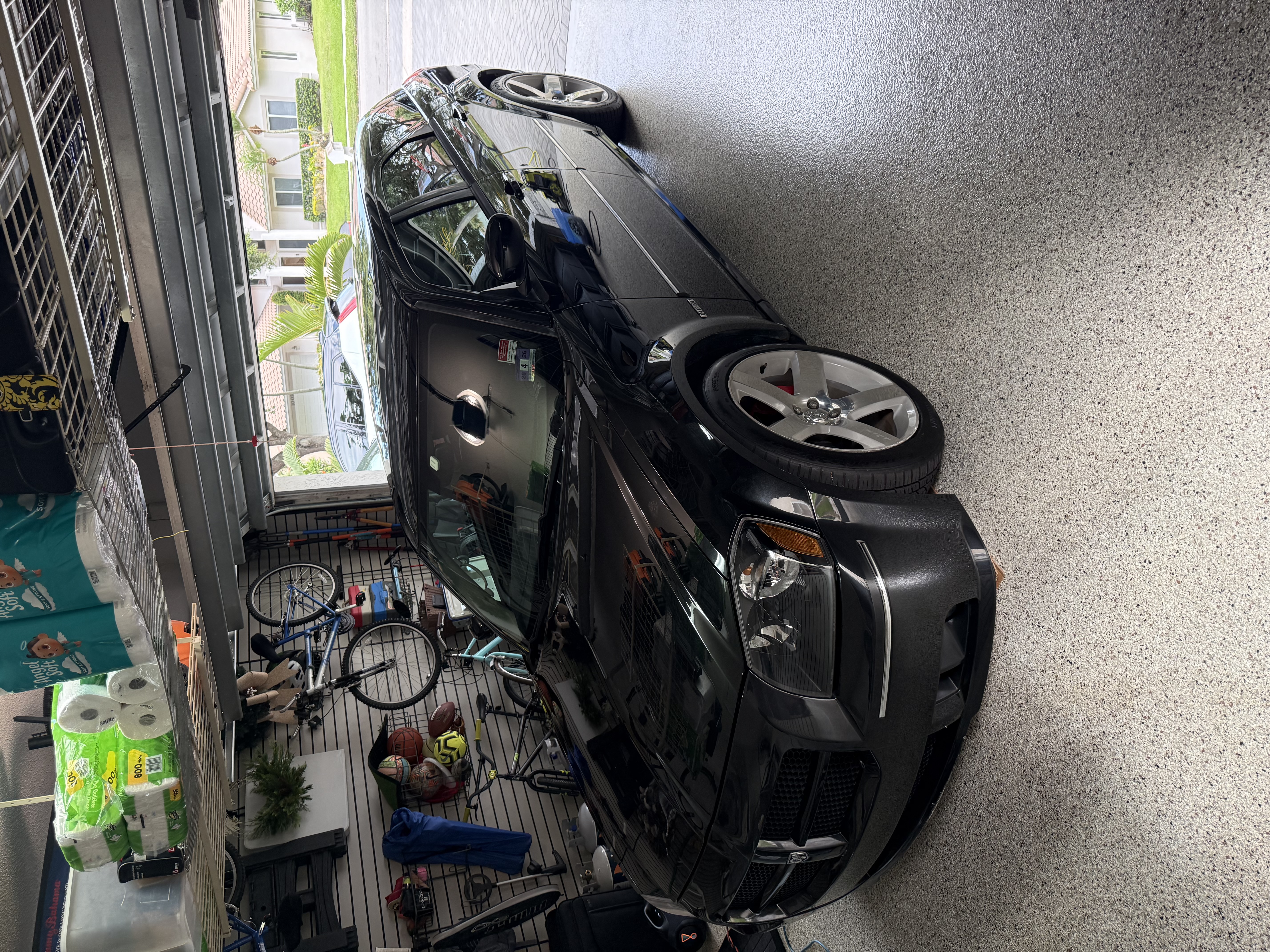 Used 2006 Dodge Magnum SRT8 w/ SRT Option Group I RWD image 4