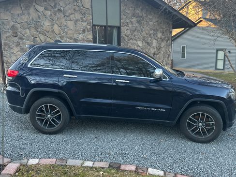Used 2016 Jeep Grand Cherokee Limited image 2