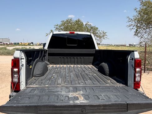 Used 2020 Ford F350 Lariat w/ Lariat Ultimate Package AWD/4WD image 8