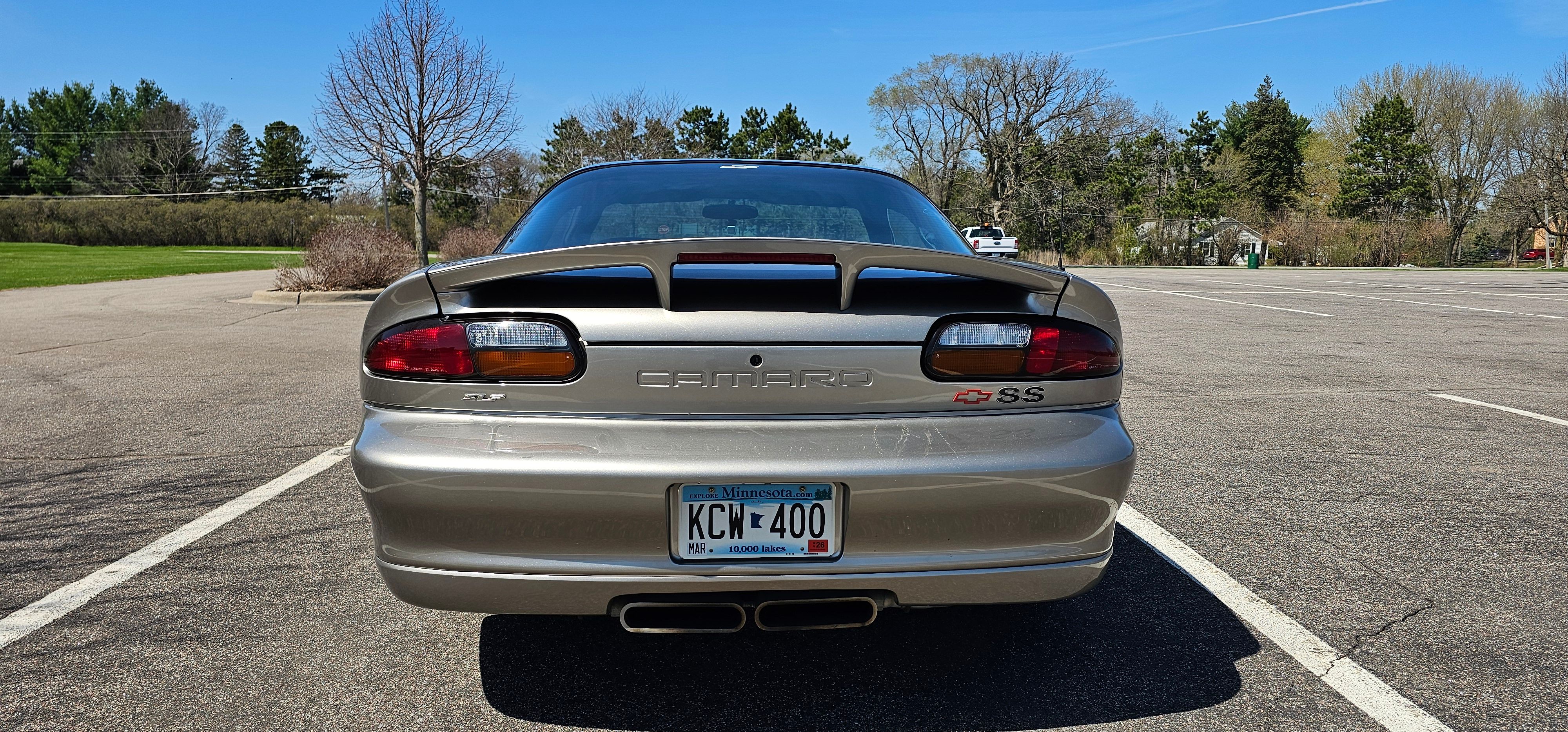 Used 2002 Chevrolet Camaro Z28 w/ SS Performance/Appearance Pkg RWD image 10