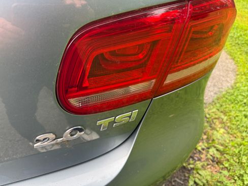Used 2012 Volkswagen Eos Executive FWD image 11