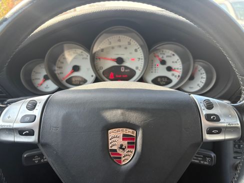Used 2006 Porsche 911 Carrera 4 image 15
