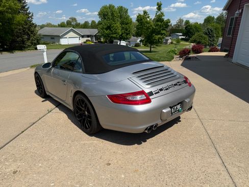 Used 2006 Porsche 911 Carrera S RWD image 9