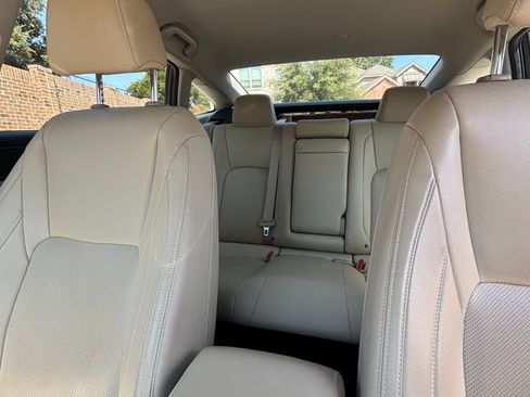 Used 2018 Honda Clarity Touring image 10