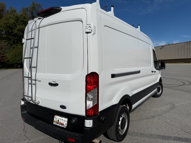 Used 2024 Ford Transit 250 148 Medium Roof RWD image 12