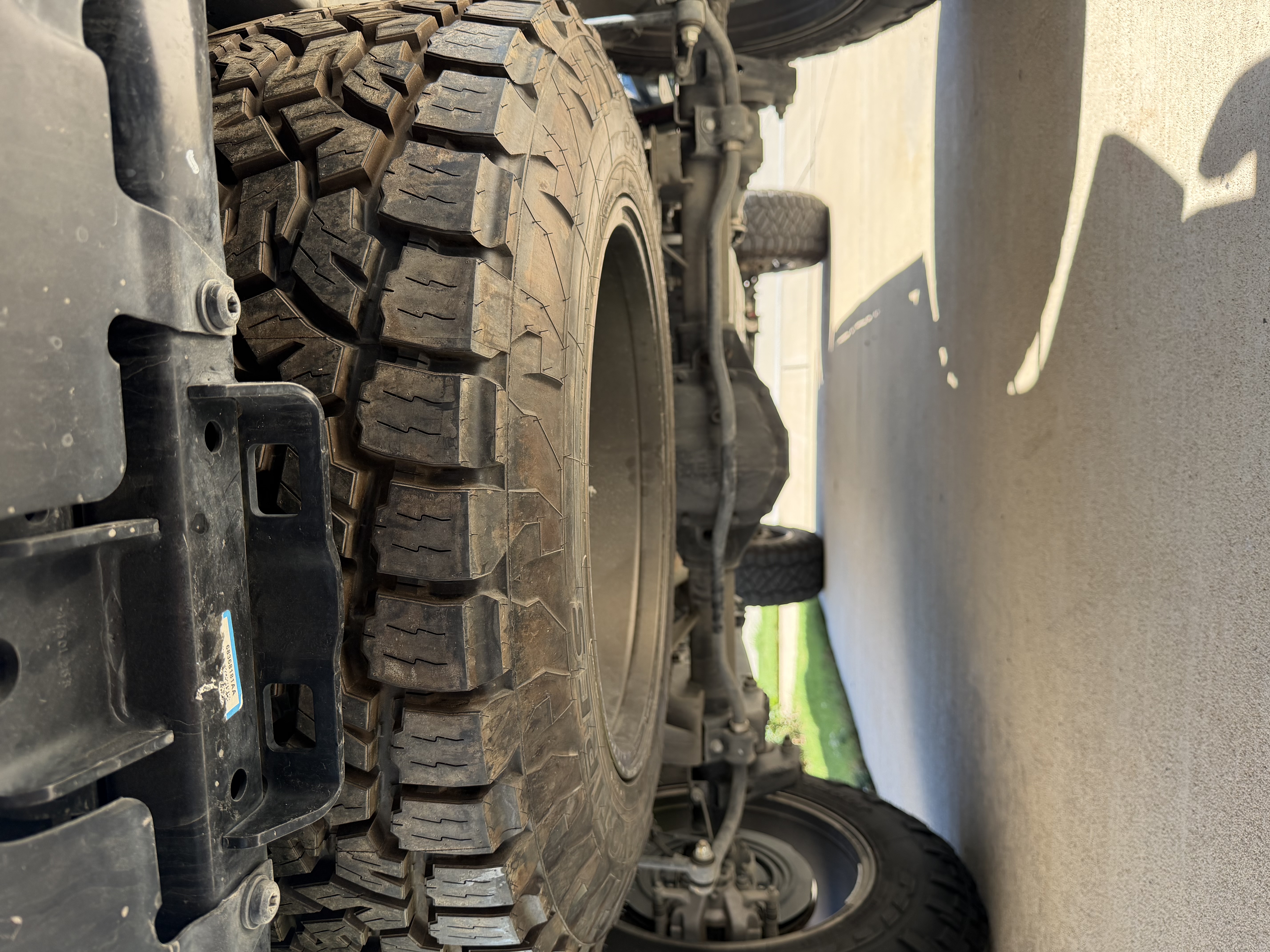 Used 2023 Jeep Gladiator Sport AWD/4WD image 30