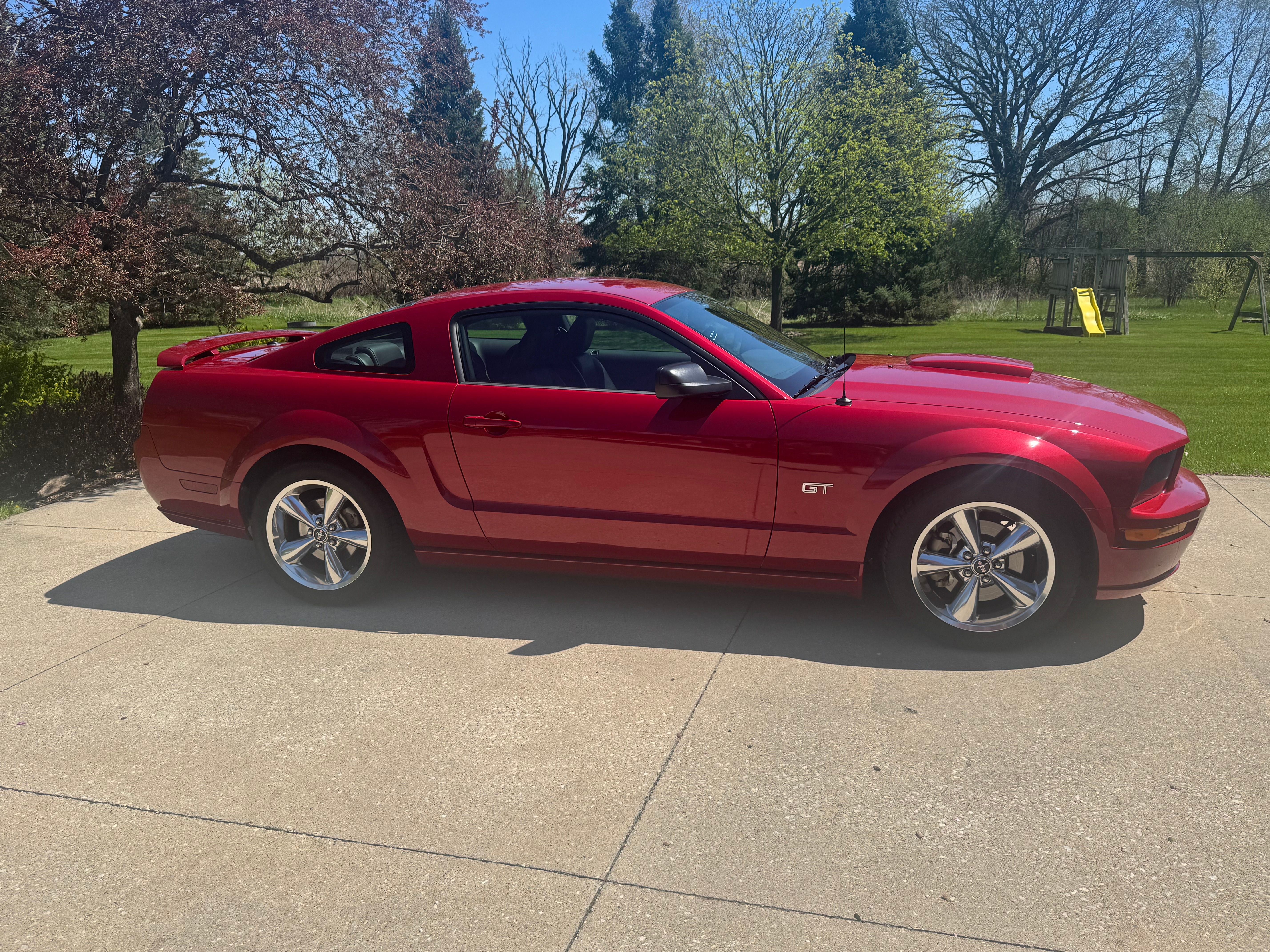 Used 2008 Ford Mustang GT Premium RWD image 4