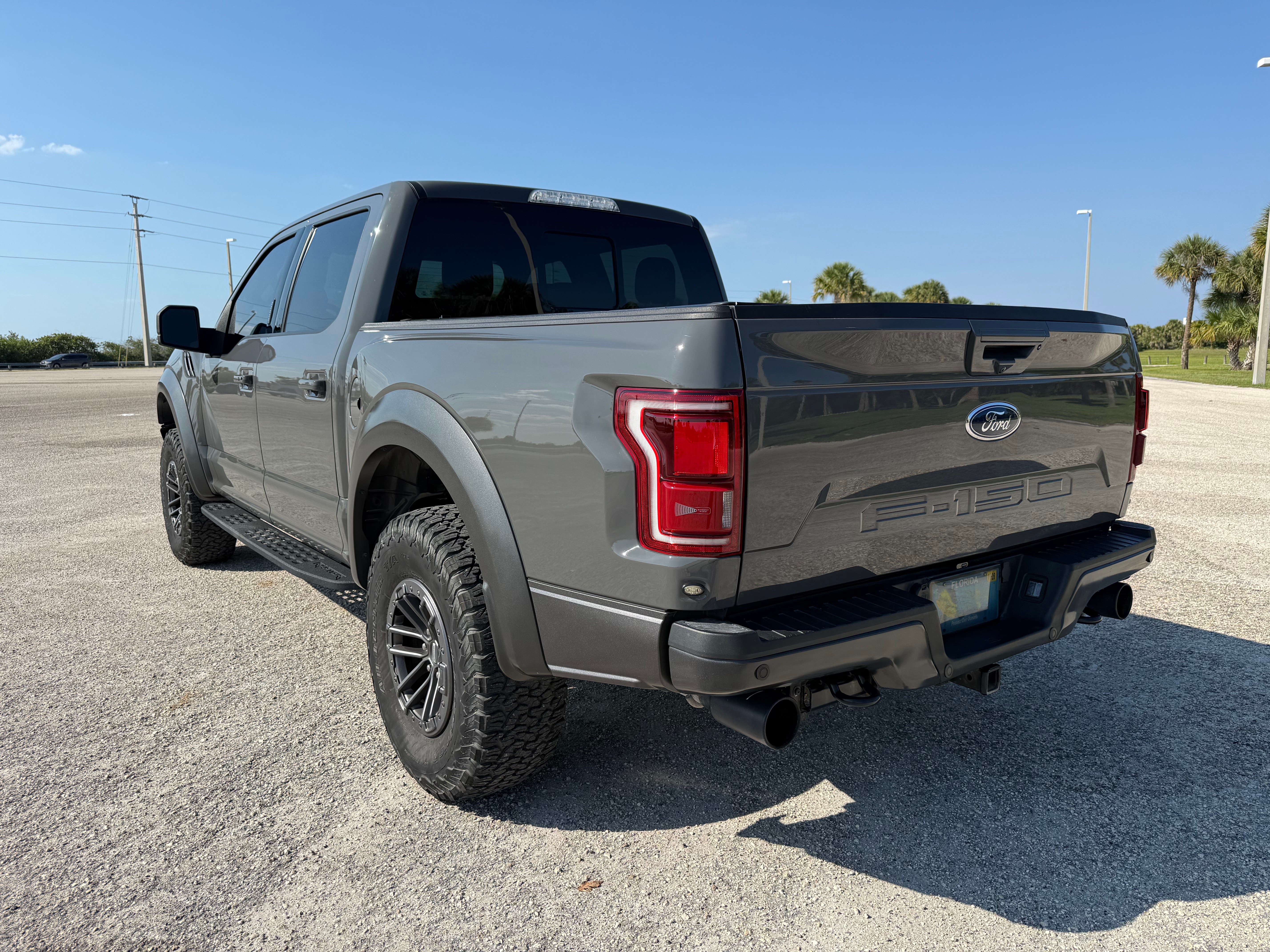 Used 2020 Ford F150 Raptor w/ Equipment Group 802A Luxury AWD/4WD image 10