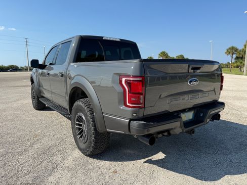Used 2020 Ford F150 Raptor w/ Equipment Group 802A Luxury AWD/4WD image 10