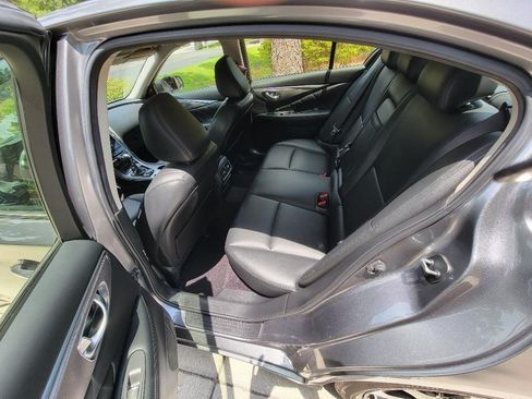 Used 2017 INFINITI Q50 Signature Edition image 11