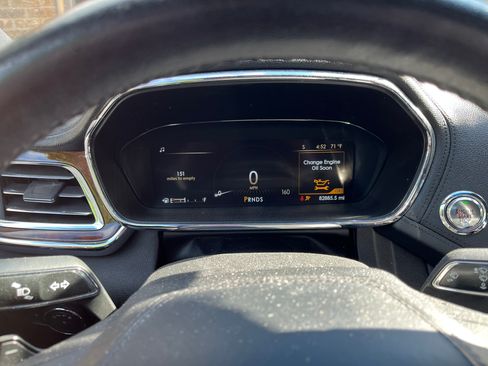 Used 2017 Lincoln Continental Premiere FWD image 10