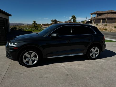 Used 2019 Audi Q5 2.0T Premium Plus w/ Premium Plus Package AWD/4WD image 4