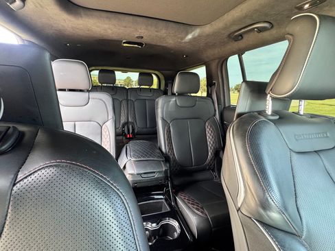 Used 2024 Jeep Grand Cherokee L Summit AWD/4WD image 13