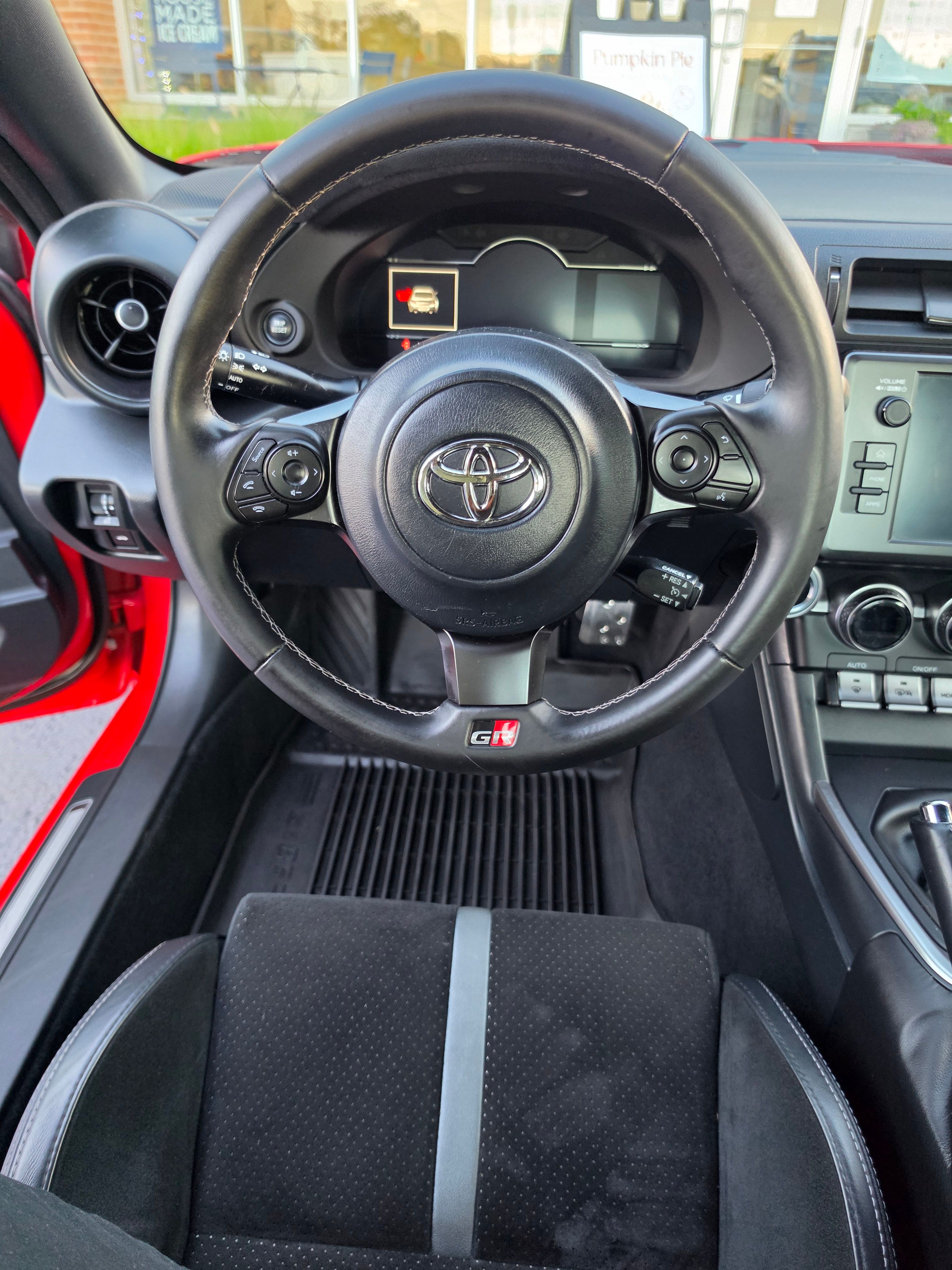 Used 2023 Toyota GR86 Premium RWD image 26