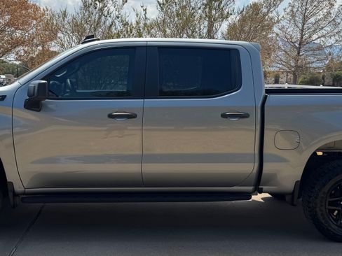 Used 2024 Chevrolet Silverado 1500 Custom Trail Boss w/ LPO, Dark Essentials Package AWD/4WD image 4