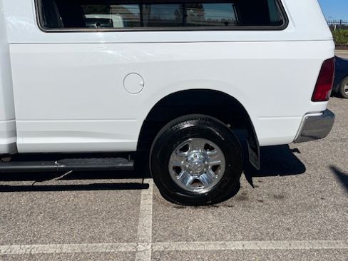 Used 2017 RAM 2500 SLT w/ Luxury Group image 6