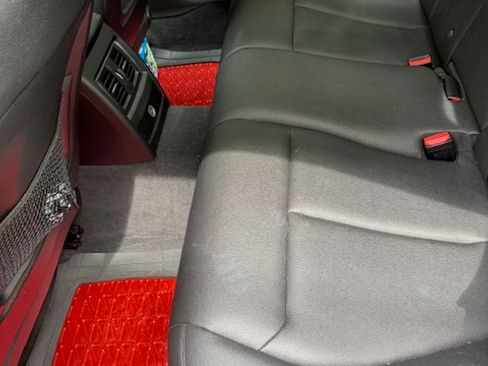 Used 2018 BMW 320i xDrive Sedan w/ Convenience Package AWD/4WD image 8