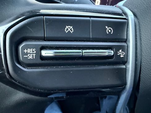 Used 2024 Chevrolet Colorado ZR2 w/ Safety Package image 12