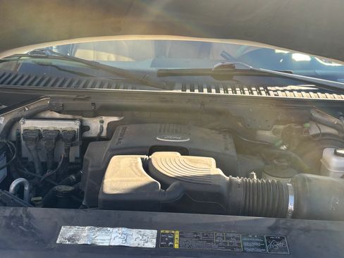 Used 2004 Ford Expedition Eddie Bauer image 6