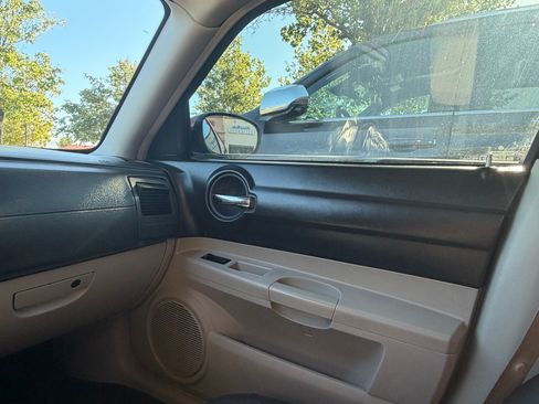 Used 2006 Dodge Charger R/T RWD image 11