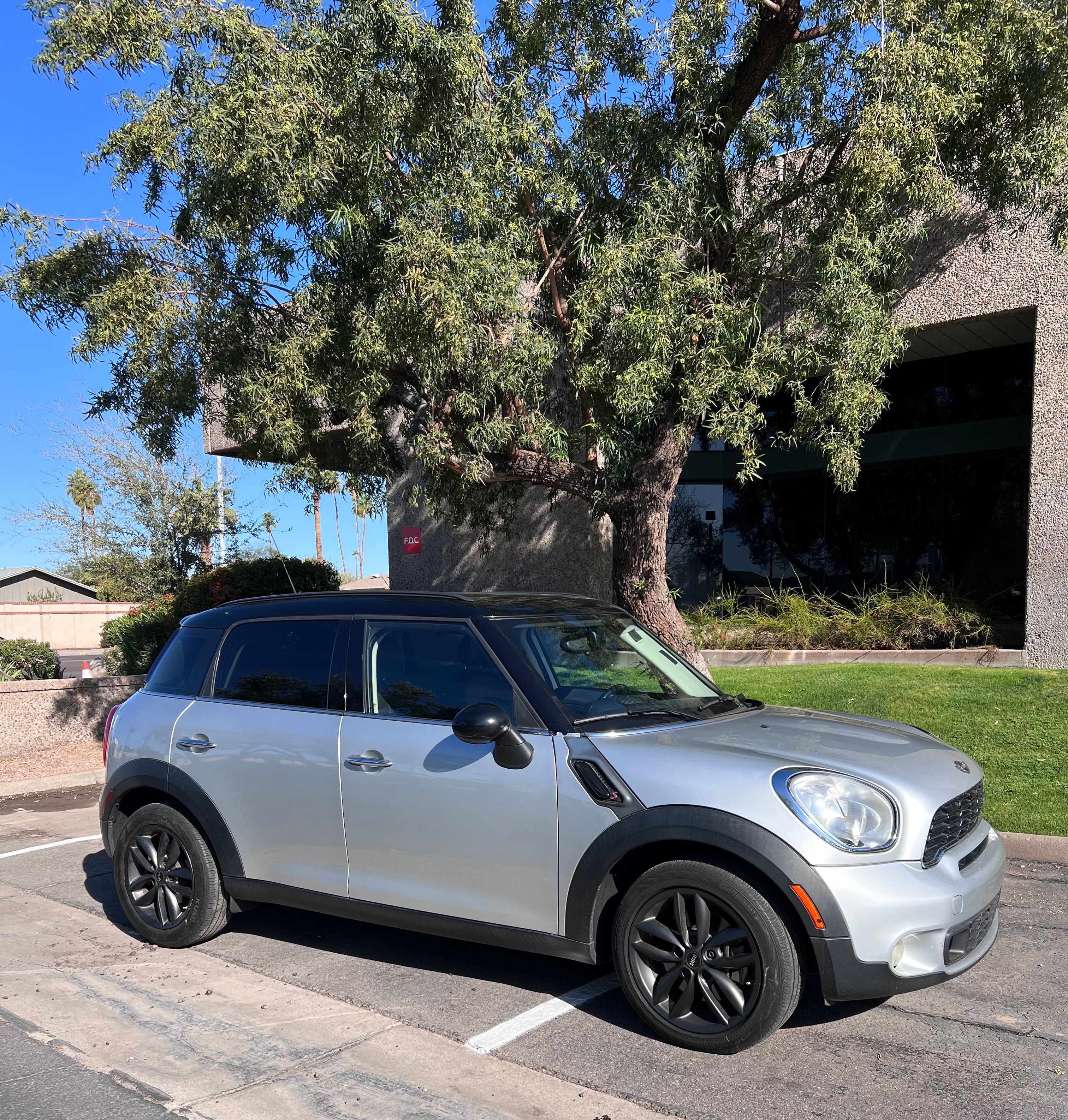 Used 2013 MINI Cooper Countryman S FWD image 2