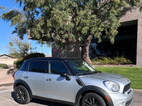 Used 2013 MINI Cooper Countryman S image 2