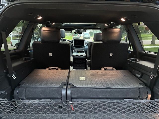 Used 2023 Toyota Sequoia Platinum AWD/4WD image 9