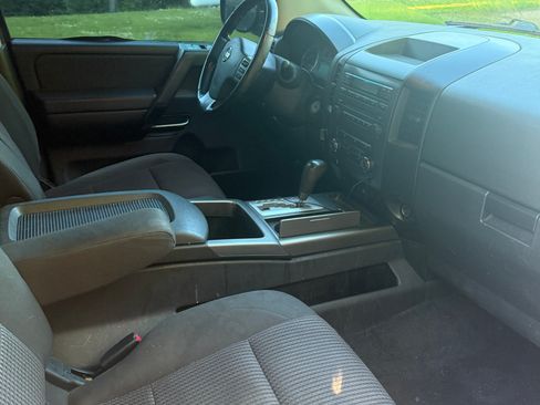Used 2008 Nissan Titan SE AWD/4WD image 5