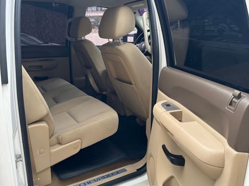 Used 2014 Chevrolet Silverado 2500 LT w/ Z71 Appearance Package image 25