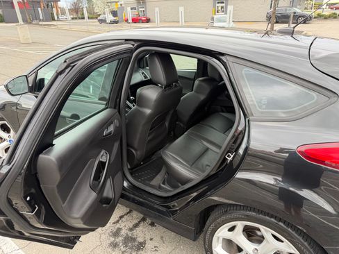 Used 2013 Ford Focus ST image 12