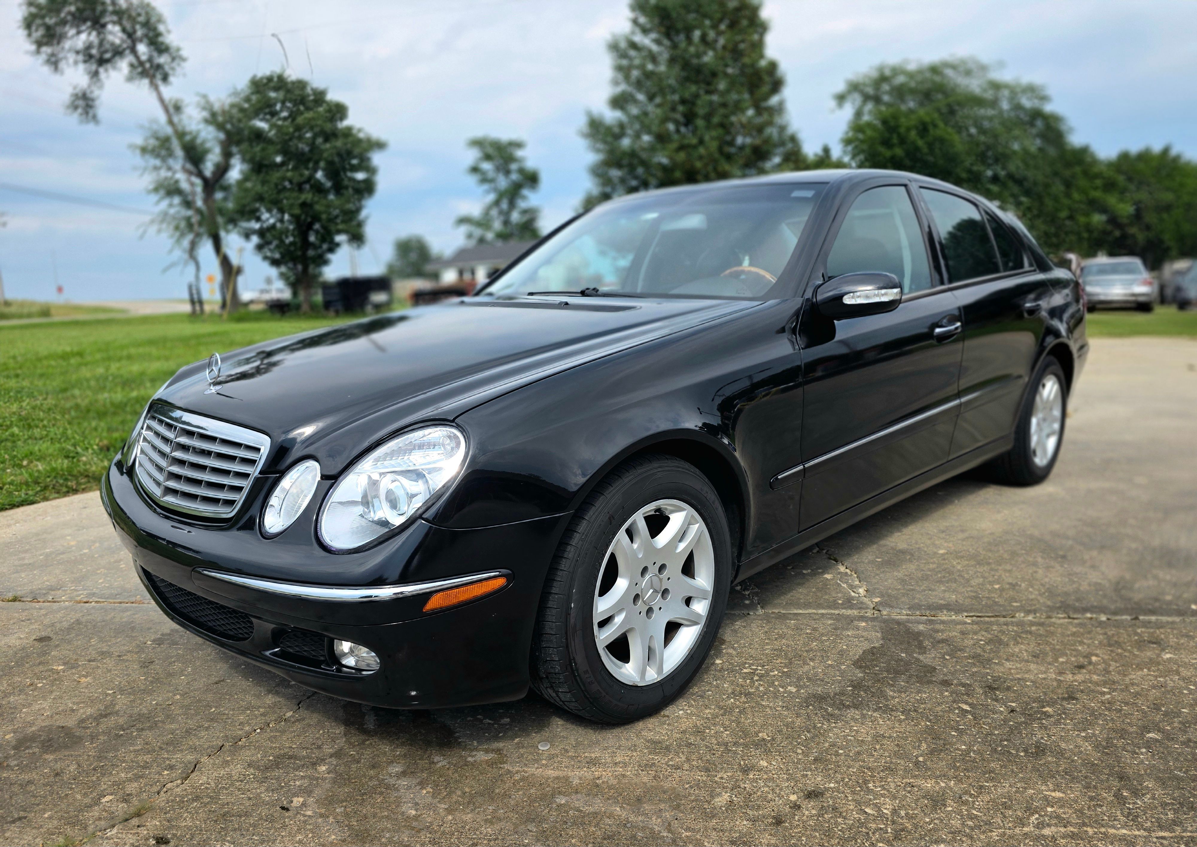 Used 2004 Mercedes-Benz E 320 Sedan image 1