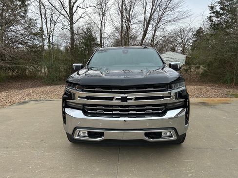 Used 2019 Chevrolet Silverado 1500 LTZ image 4